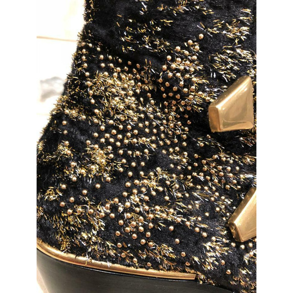 Chloe Suzanna Black Gold Velvet Coupe Studded Short Zipper Ankle Heel Bootie 37 - Picture 6 of 12